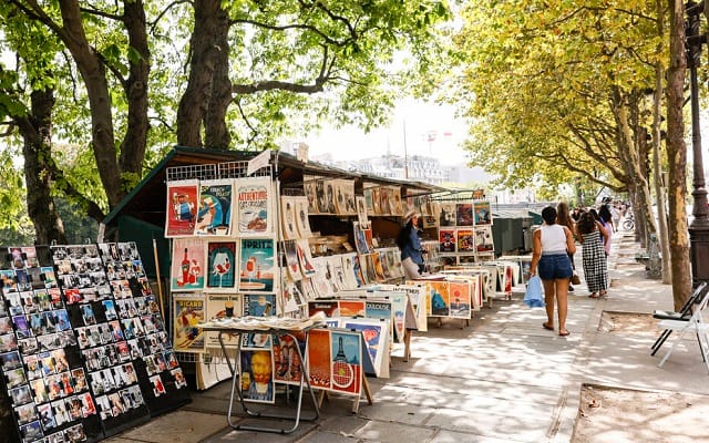 les bouquinistes grand