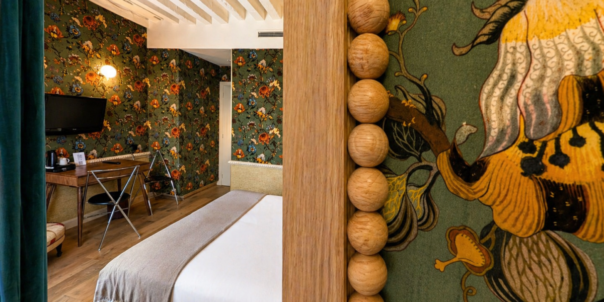Superior room hotel de notre dame 7 Superior room hotel de notre dame 7